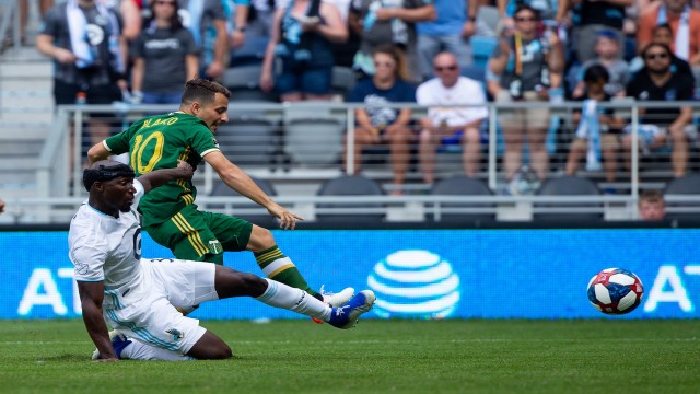 Study Finds Little Difference in Injuries on Turf vs Grass in the MLS